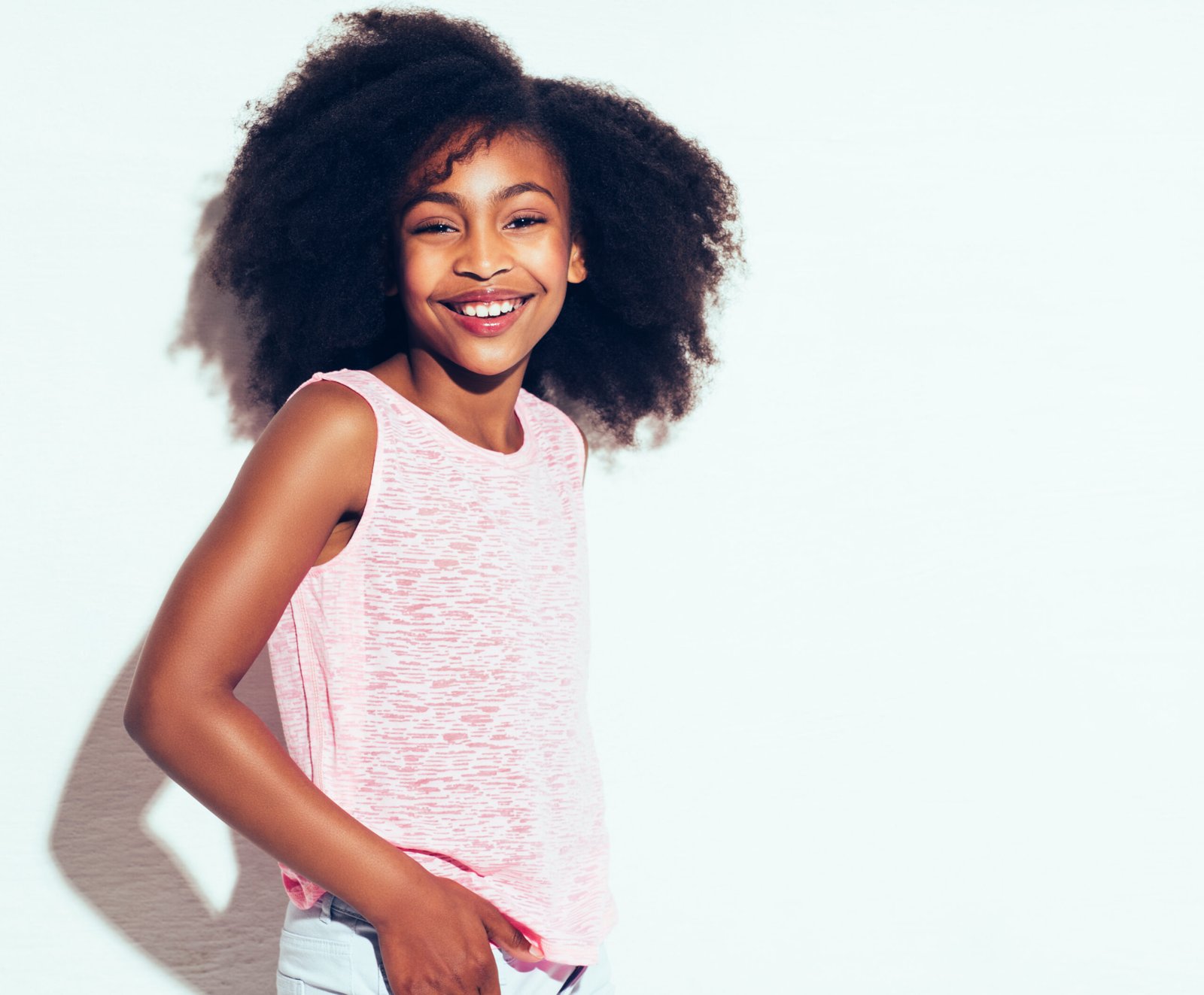 10 Science-Backed Ways to Foster Everyday Courage in Your Teen or Tween